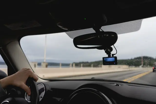 Comment choisir une dashcam pour sa voiture ?